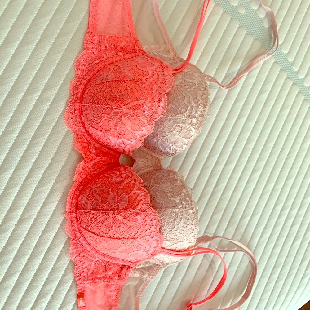 Push-Up Demi Victoria’s Secret Lace Bra